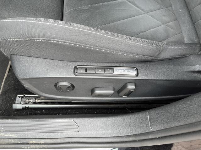 Volkswagen GOLF 1.4 eHybrid Style