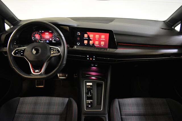 Volkswagen GOLF 2.0 GTI 245PK DSG GTI SPORT CAMERA/NAVI/LED