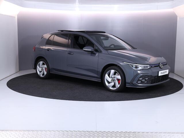 Volkswagen GOLF 1.4 eHybrid GTE 245 pk Automaat (DSG) | Navigatie | Panoramadak | Parkeersensoren | Adaptieve cruise control | Stoelverwarming |