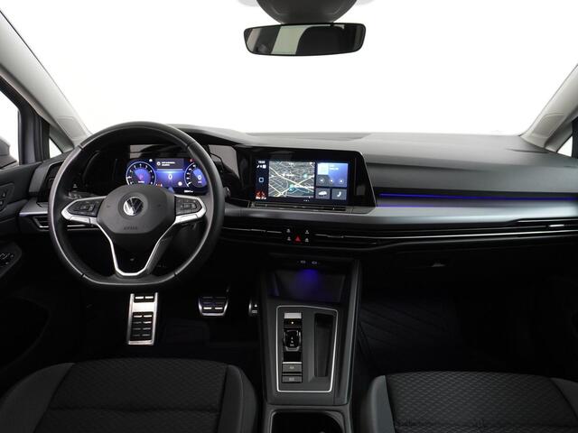 Volkswagen GOLF 1.5 eTSI Highline Nardo