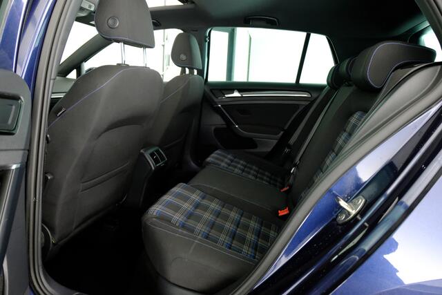 Volkswagen GOLF 1.4 TSI GTE | SCHUIF-KANTEL | CARPLAY |