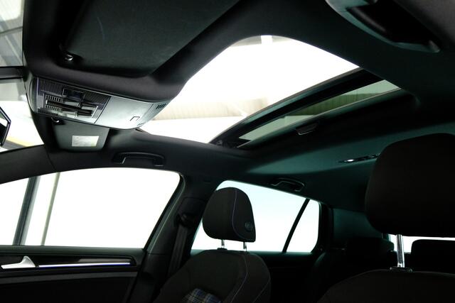 Volkswagen GOLF 1.4 TSI GTE | SCHUIF-KANTEL | CARPLAY |