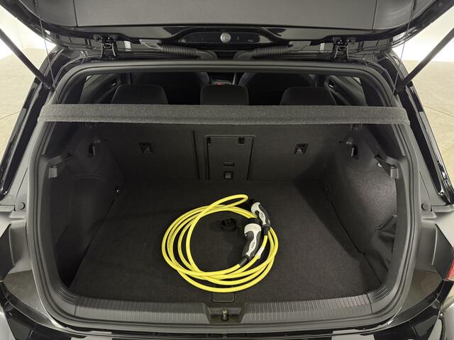 Volkswagen GOLF 1.4 GTE 245PK Hybride DSG Sfeer Carplay ACC IQ-Lights LED Virtual Clima Navi 18"LMV Stoel/Stuurverwarming PDC