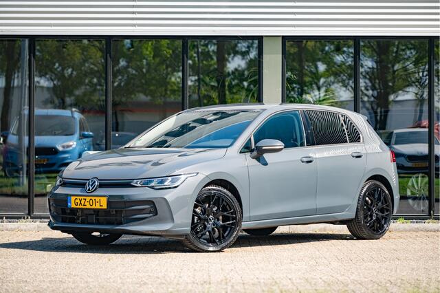 Volkswagen GOLF 8.5 1.5 TSI Life Edition | Org. NL | Navi by App | Camera | Stoelverw. | 4 season | 18"