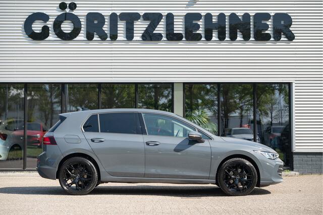 Volkswagen GOLF 8.5 1.5 TSI Life Edition | Org. NL | Navi by App | Camera | Stoelverw. | 4 season | 18"