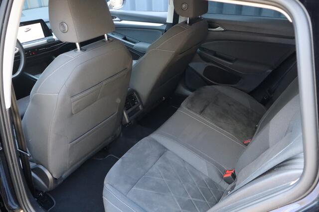 Volkswagen GOLF 1.0 eTSI | Geen import | Navi | Camera | Massage