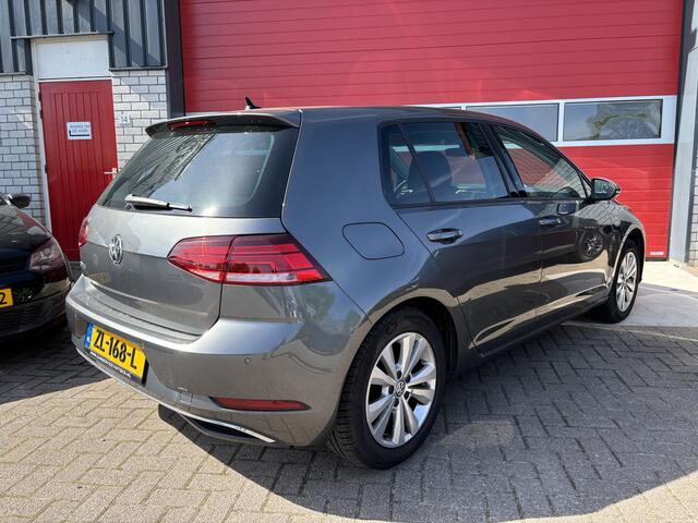 Volkswagen GOLF 1.0 TSI Comfortline Business AUTOMAAT / NAVI / CLIMA / PDC / BLUETOOTH / CRUISE / CARPLAY / NL-AUTO