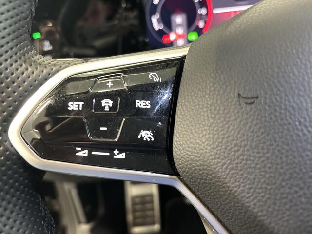 Volkswagen GOLF 1.4 245pk DSG eHybrid GTE · Apple/Android Car Play · Navi · Keyless · Dodehoek · P-Sensoren · 17'' Inch ·