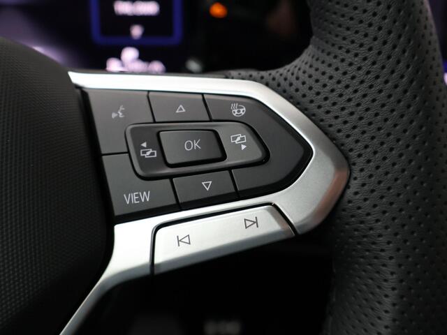 Volkswagen GOLF 8 R-Line-Edition 1.5 eTSI 85 kW / 116 pk Hatchback 7 versn. DSG | LED Matrix | Assistance Plus |