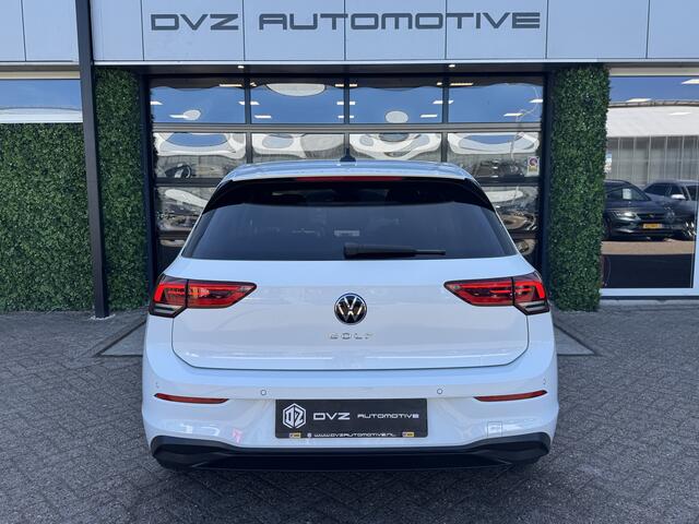 Volkswagen GOLF 1.5 TSI 130PK Life | Ambient | Carplay | Lounge