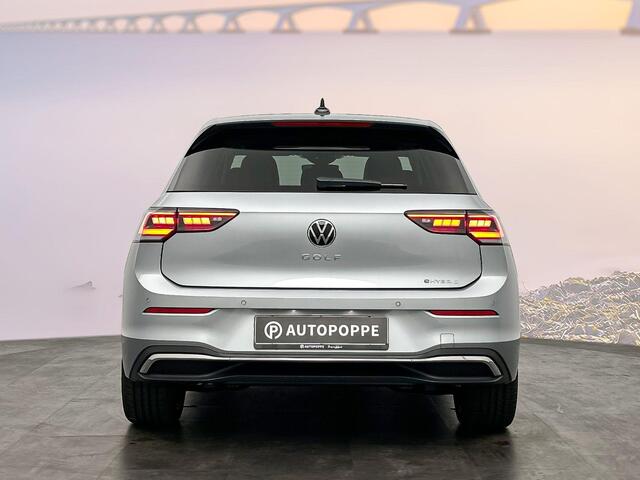 Volkswagen GOLF 1.5 eHybrid Style Edition