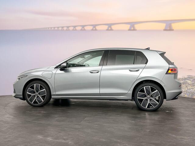 Volkswagen GOLF 1.5 eHybrid Style Edition