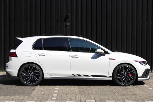 Volkswagen GOLF 2.0 TSI GTI CLUBSPORT HARMAN KAR HUD PANO IQLIGHT