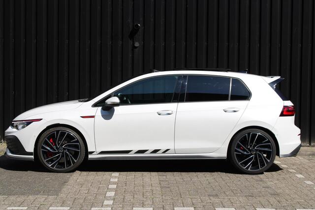 Volkswagen GOLF 2.0 TSI GTI CLUBSPORT HARMAN KAR HUD PANO IQLIGHT