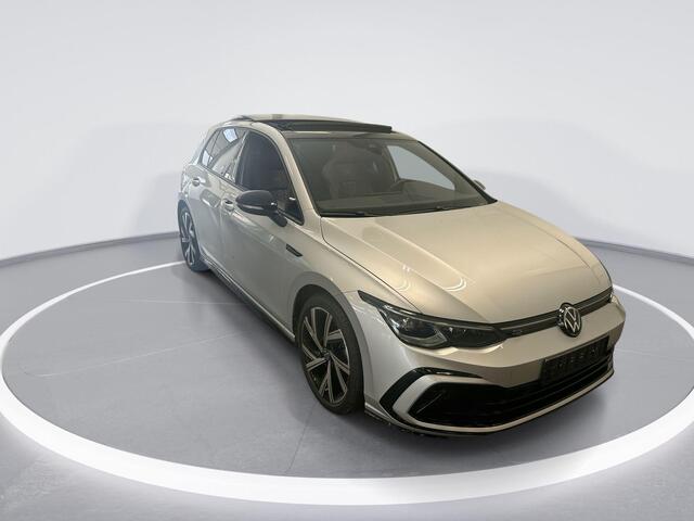 Volkswagen GOLF 1.5 eTSI 150pk DSG R-Line · Panoramadak · Camera · Apple/Android Car Play · Navi · Stoel&Stuur Verwarming · 18'' Inch · Garantie t/m 11-01-2025