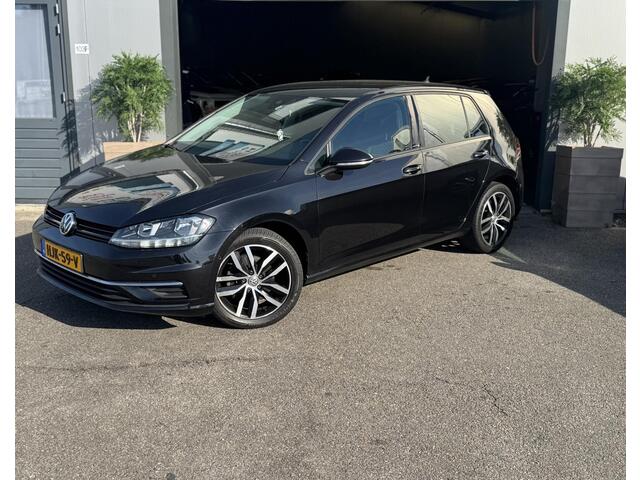 Volkswagen GOLF 1.5 TSI Highline / NAVI / LM VELGEN / CARPLAY / DSG /