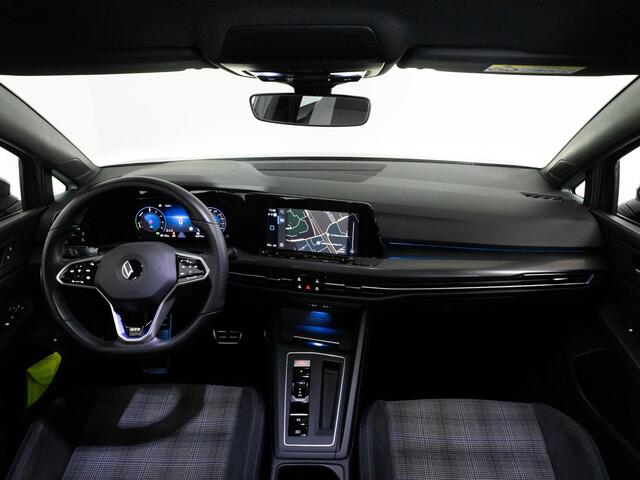 Volkswagen GOLF GTE 1.4 eHybrid 245 pk Automaat | LED Plus | Adaptieve cruise | Navigatie |