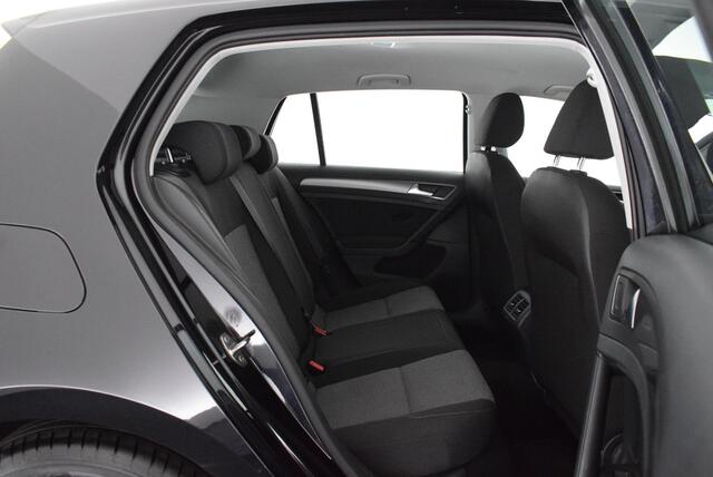 Volkswagen GOLF 1.2 TSI 110pk Trendline Trekhaak Cruise Control Climate Control