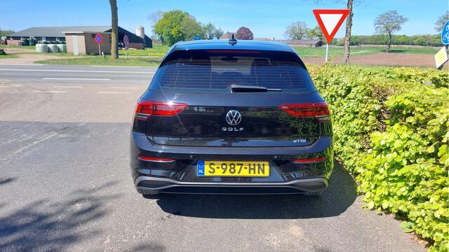 Volkswagen GOLF 1.0 eTSI Life Business CLIMA/LED/NAVI BJ 2022