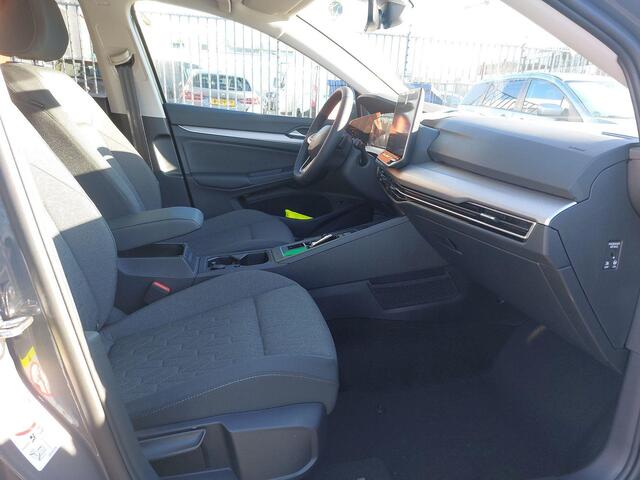Volkswagen GOLF Life Edition 1.5 eHybrid 204 pk 6 versn. DSG · Comfort pakket · Multimedia pakket ·