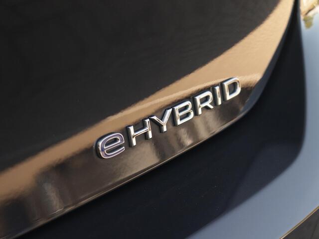 Volkswagen GOLF 1.4 eHybrid Style | Elektrisch verstalbare stoelen | Stoel & Stuurverwarming |
