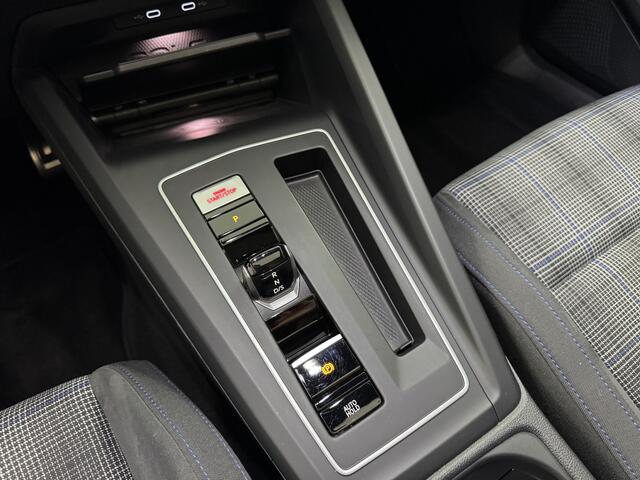 Volkswagen GOLF 1.4 eHybrid GTE 245PK / Pano / HUD / Camera