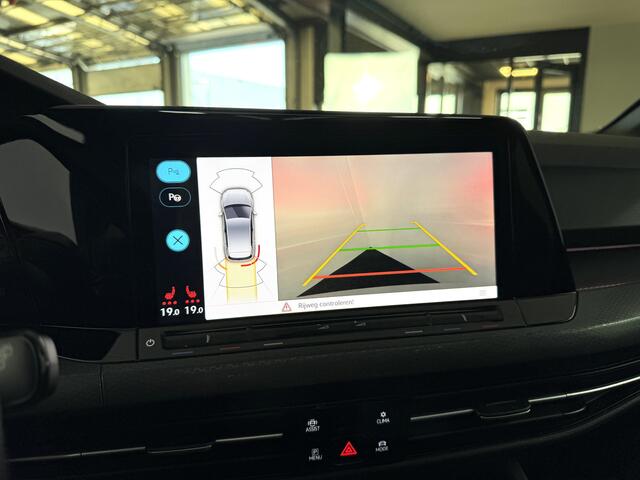 Volkswagen GOLF 1.4 eHybrid GTE 245PK / Pano / HUD / Camera