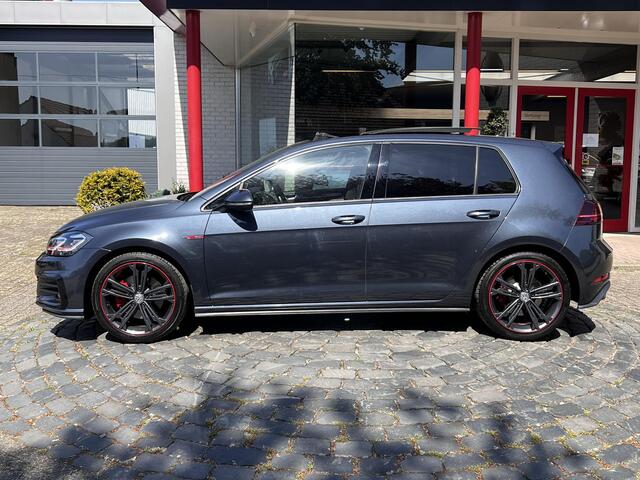 Volkswagen GOLF 2.0 TSI GTI | PanoDak | CarPlay | Keyless | BlindSpot