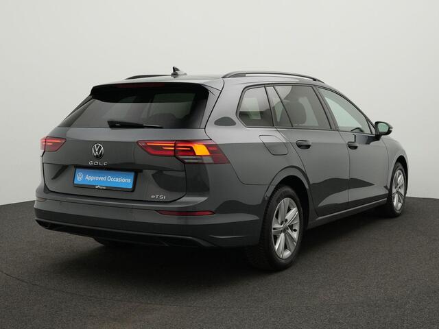 Volkswagen GOLF Variant 1.0 eTSI 110 pk DSG Life Business | Trekhaak | Geheugen-/massagestoel | Stuur-/stoelverwarming | Achteruitrijcamera