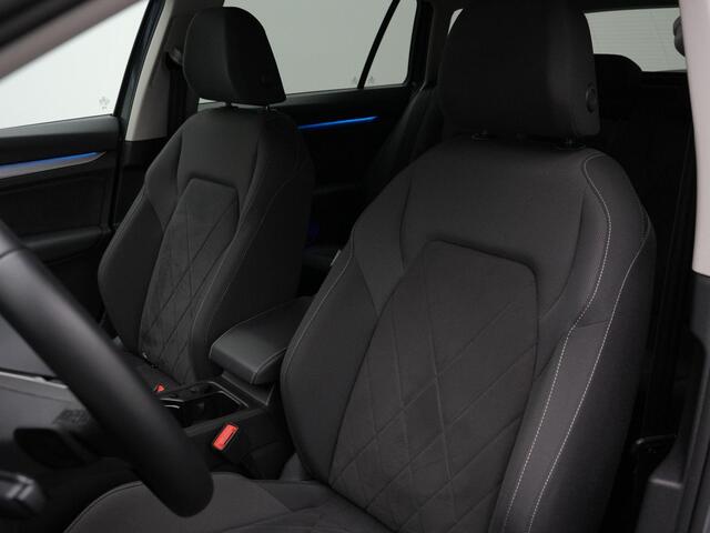Volkswagen GOLF Variant 1.0 eTSI 110 pk DSG Life Business | Trekhaak | Geheugen-/massagestoel | Stuur-/stoelverwarming | Achteruitrijcamera