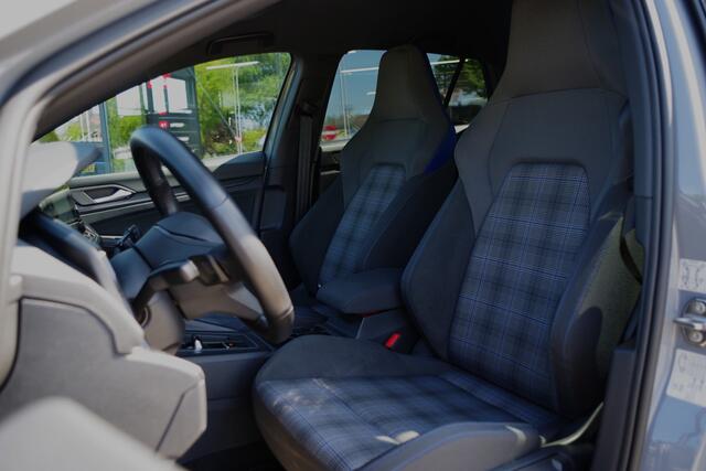 Volkswagen GOLF 1.4 eHybrid GTE 245 PK PHEV, Winterpakket, Carplay, Adap. Cruise Control, Sfeerverlichting