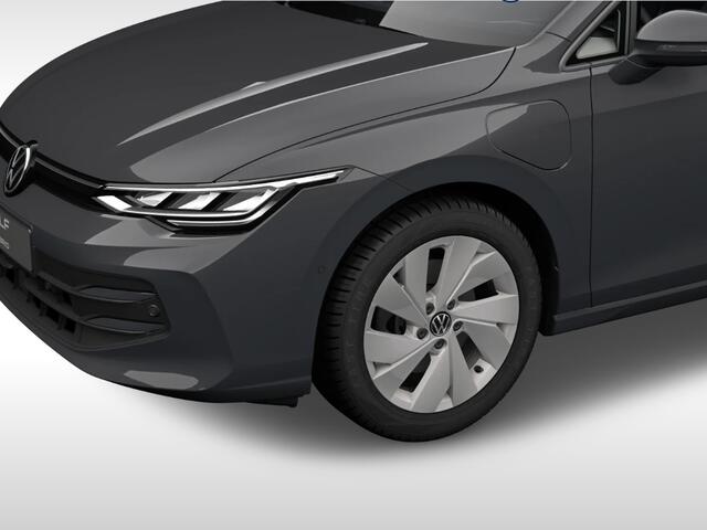 Volkswagen GOLF Life Edition 1.5 eHybrid 204 pk 6 versn. DSG · Trekhaak, elektrisch inklapbaar · Achteruitrijcamera ·
