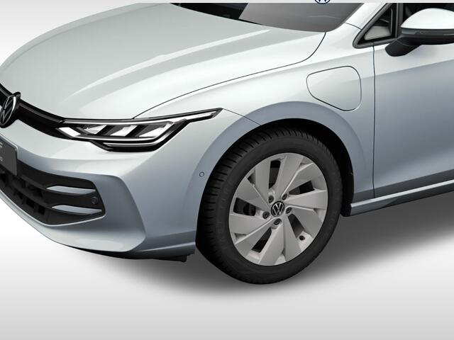Volkswagen GOLF Life Edition 1.5 eHybrid 204 pk 6 versn. DSG · Comfort Pakket · Achteruitrijcamera ·