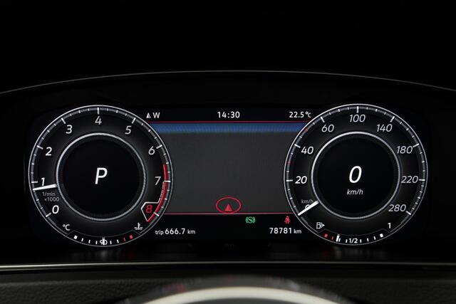 Volkswagen GOLF GTI TCR 2.0 290pk TSI |Akrapovic|virtual cockpit|lederen sportstoelen|panoramadak|Dynaudio|Aero pakket|camera|LED-verlichting|adaptive cruise control|19"|