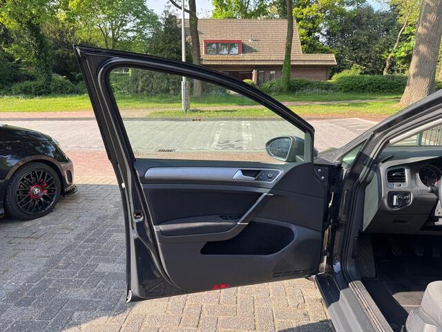 Volkswagen GOLF Variant 1.4 TSI Connected Series