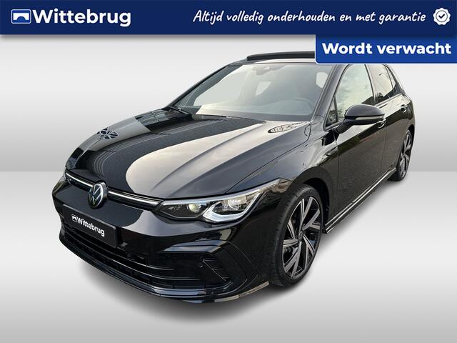 Volkswagen GOLF 1.5 eTSI 150pk DSG R-Line / Black Style / Panoramadak / IQ LED Matrix / 18" LMV / Camera / Keyless / Alarm / Stuur en Stoelverwarming / VW