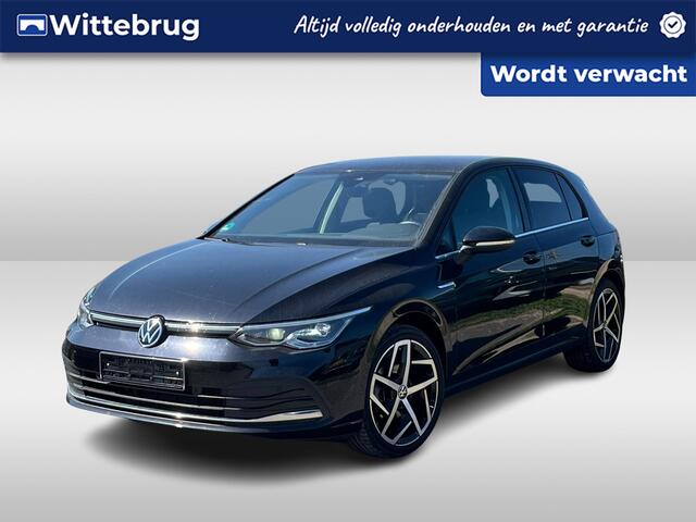 Volkswagen GOLF 1.5 eTSI 150PK Style / IQ LED / Memory Seat / Achteruitrijcamera / Stuur + Stoelverwarming / Dodehoek Sensor / Keyless Start