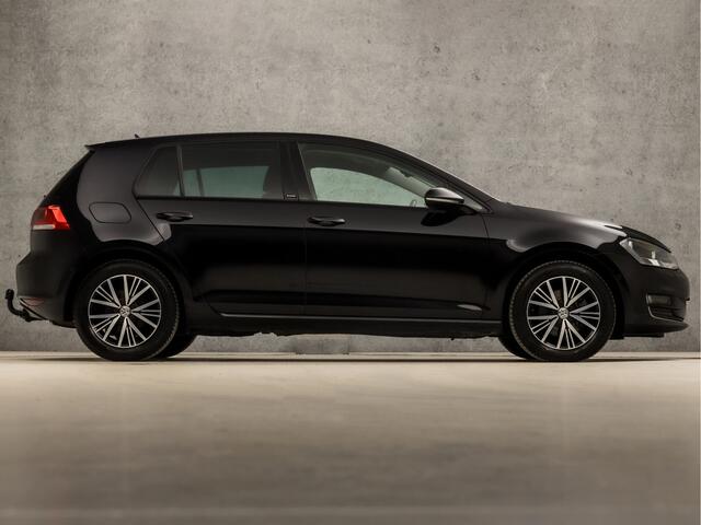 Volkswagen GOLF 1.4 TSI Sport (NAVIGATIE, CLIMATE, STOELVERWARMING, LM VELGEN, SPORTSTOELEN, GETINT GLAS, CRUISE, PARKEERSENSOREN, NIEUWE APK, NIEUWSTAAT)