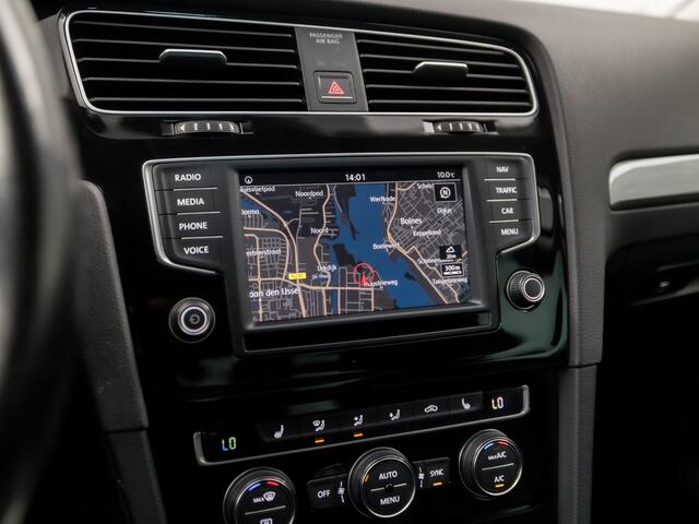Volkswagen GOLF 1.4 TSI Sport (NAVIGATIE, CLIMATE, STOELVERWARMING, LM VELGEN, SPORTSTOELEN, GETINT GLAS, CRUISE, PARKEERSENSOREN, NIEUWE APK, NIEUWSTAAT)
