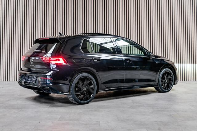 Volkswagen GOLF 1.5 eTSI R-Line HUD|HarmanKardon|PANO|ACC