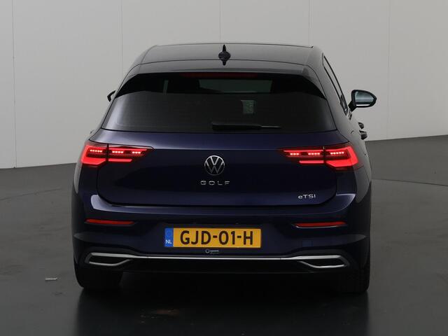 Volkswagen GOLF 1.5 eTSI Style | Trekhaak | Panoramadak | Matrix led | Navigatie | Stoelverwarming | Keyless Go | Parkeersensoren |