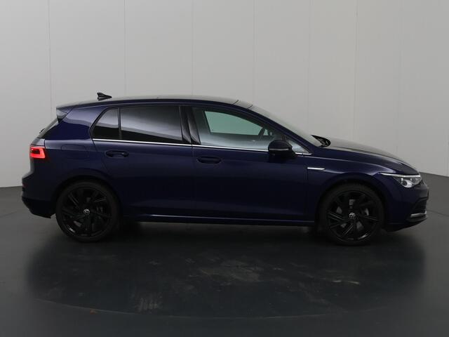 Volkswagen GOLF 1.5 eTSI Style | Trekhaak | Panoramadak | Matrix led | Navigatie | Stoelverwarming | Keyless Go | Parkeersensoren |