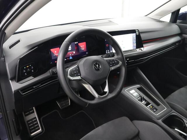 Volkswagen GOLF 1.5 eTSI Style | Trekhaak | Panoramadak | Matrix led | Navigatie | Stoelverwarming | Keyless Go | Parkeersensoren |