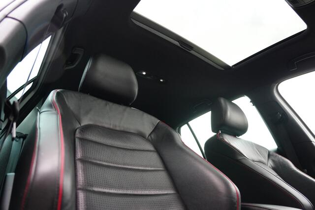 Volkswagen GOLF 2.0 TSI GTI Performance 245pk Panoramadak/Stoelverwarming/Camera