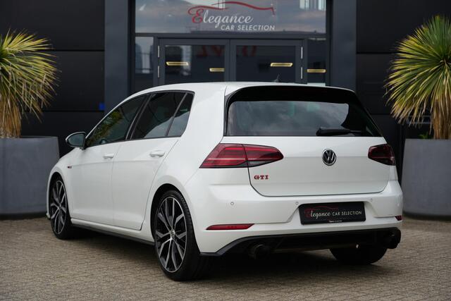 Volkswagen GOLF 2.0 TSI GTI Performance 245pk Panoramadak/Stoelverwarming/Camera