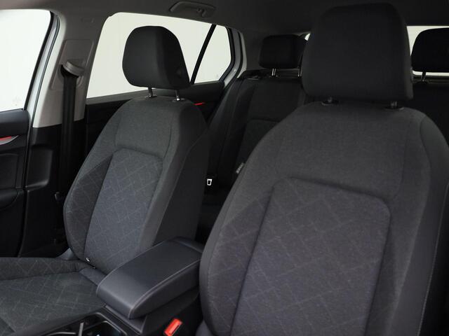 Volkswagen GOLF 1.5eTSI/130PK Life DSG · App connect · Camera + Parkeersensoren · Stoel- & stuurverwarming · Garantie tot juli 2028 of 100000km