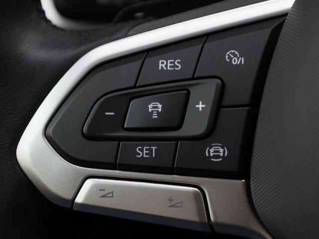 Volkswagen GOLF 1.5eTSI/130PK Life DSG · App connect · Camera + Parkeersensoren · Stoel- & stuurverwarming · Garantie tot juli 2028 of 100000km