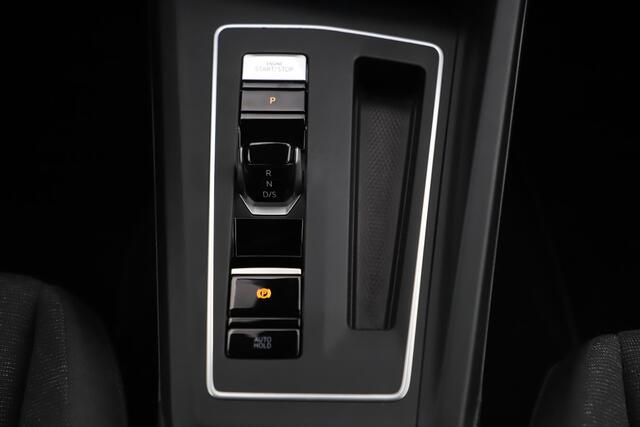 Volkswagen GOLF 1.0 eTSI Life Automaat Virtual Sfeerverlichting Navigatie Clima Adaptive Cruise