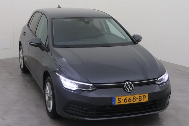 Volkswagen GOLF 1.0 TSI Life Business /Metallic/ Digitale Cockpit/ / Led/ Keyless Start/ Style Int. / Mem. stoel/ Camera/ Clima/ Navi/ Parkeersensoren/ 16 lmv