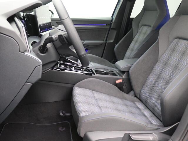 Volkswagen GOLF 1.5 eHybrid GTE 272PK DSG Blackstyle, 18" lichtmetalen vlgen, Side Assist, Achteruitrijcamera, Stoel-Stuurverwarming, Navi via Apple Carplay/Android Auto, Matrix-LED verlichting, Trekhaak